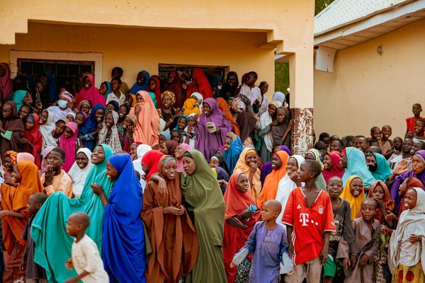 Top 10 cadeaux pour la nounou : des idées touchantes et pratiques