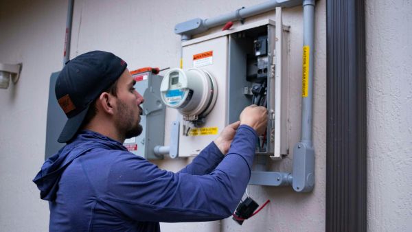 Découvrez les services d'un électricien urgent à South West London